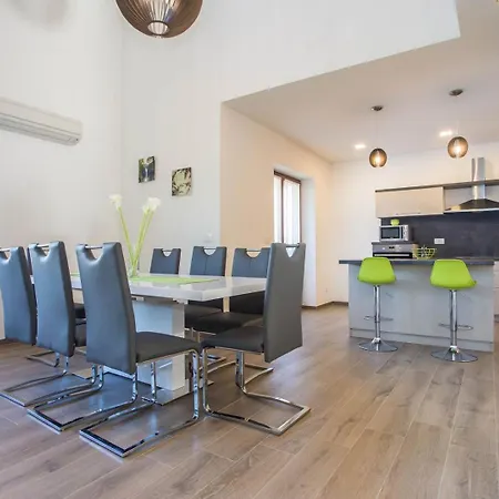 Three Bedroom Apartment Milohanic IV Porec Exterior photo