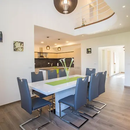 Three Bedroom Apartment Milohanic IV Porec Exterior photo