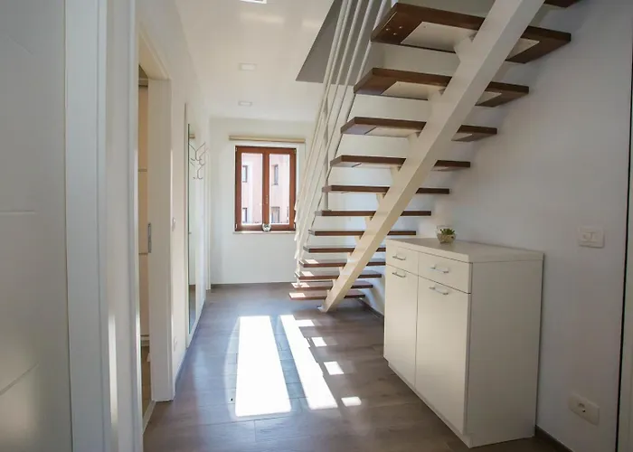 Three Bedroom Apartment Milohanic IV