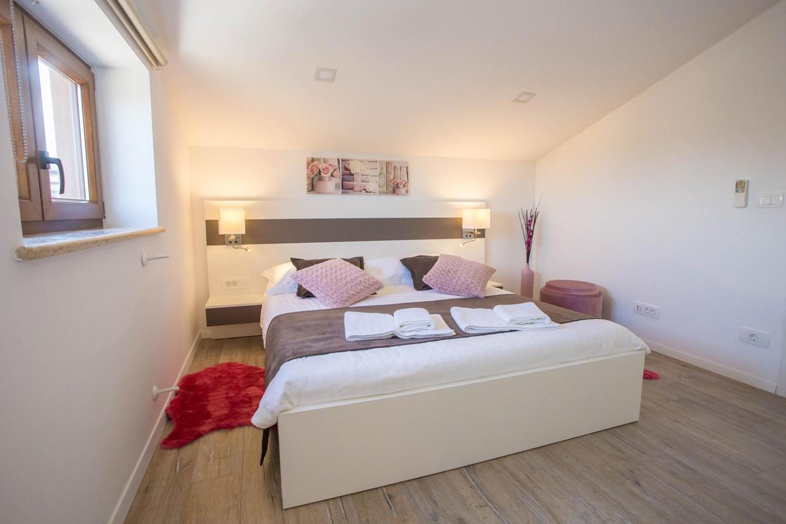 Apartment Three Bedroom Milohanic Iv Porec